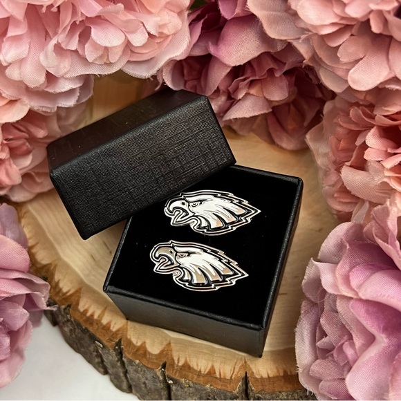 NFL Philadelphia Eagles Logo Cufflinks - Picture 13 of 15